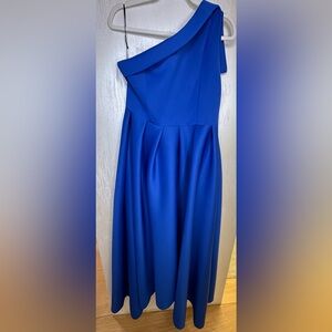 Royal blue party dress 👗
